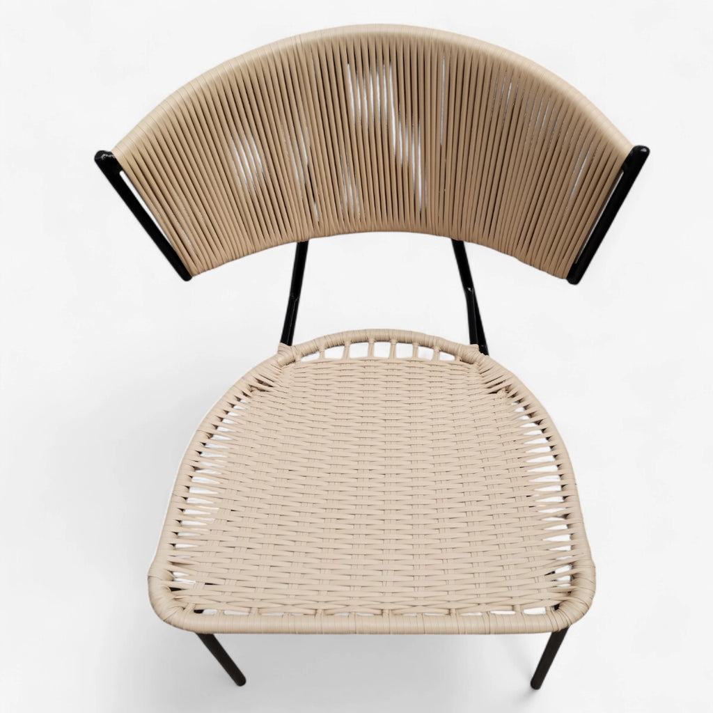 Silla medio beso  de comedor asiento tupido