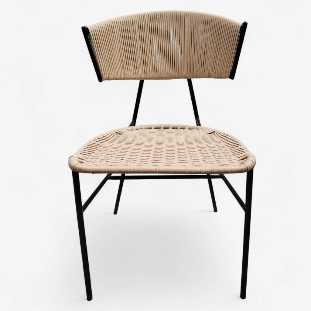 Silla medio beso  de comedor asiento tupido